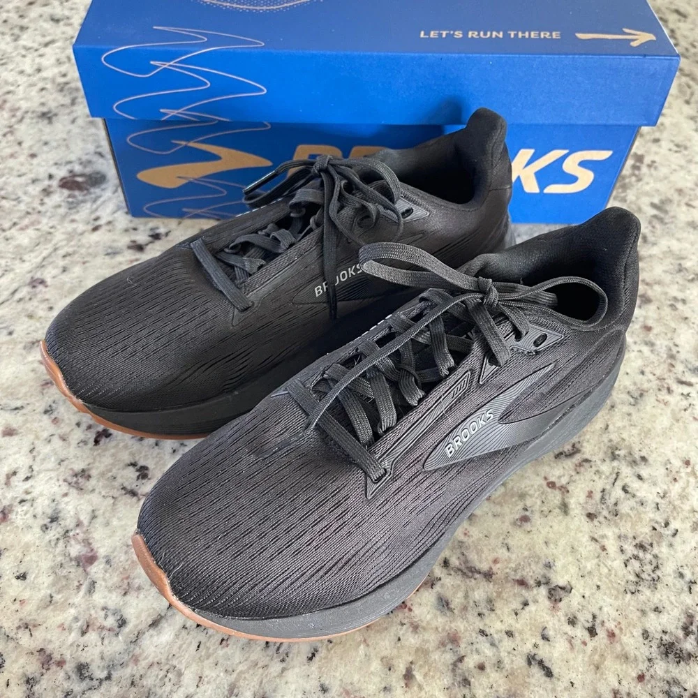 Brooks Revel 8 Running Shoes Womens 7 Black Neutral Sneakers 1204561B072
